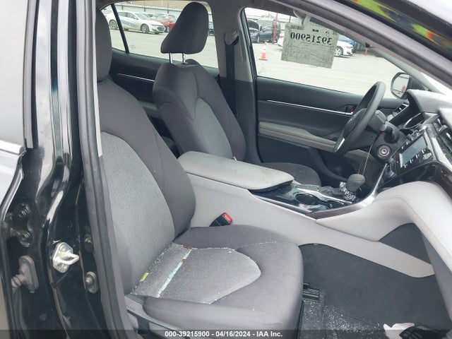 Toyota CAMRY LE 2020 4T1C11AK4LU996721 Image 5
