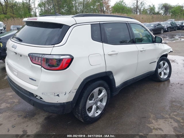 3C4NJDBB5JT366341 Jeep Compass Latitude 4x4