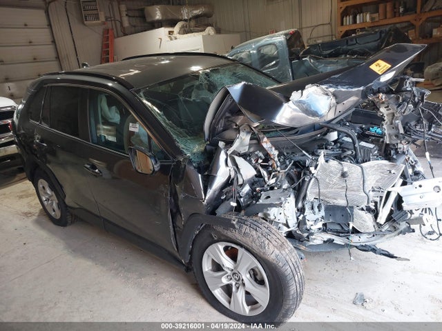 Toyota Rav4 Xle 2020 2T3W1RFV2LC053086 Image 1