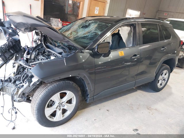 Toyota Rav4 Xle 2020 2T3W1RFV2LC053086 Image 2
