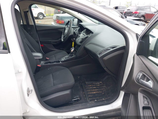 Ford FOCUS SE 2016 1FADP3F27GL364356 Image 5