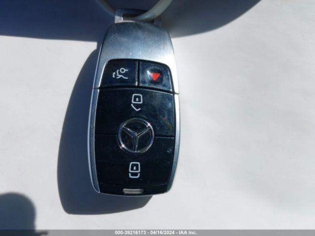 WDDZF4JB3KA563477 Mercedes-Benz E 300