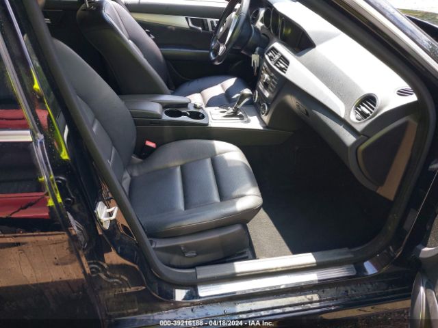 WDDGF8AB4EG222993 Mercedes-Benz C 300 Luxury 4matic/sport 4matic