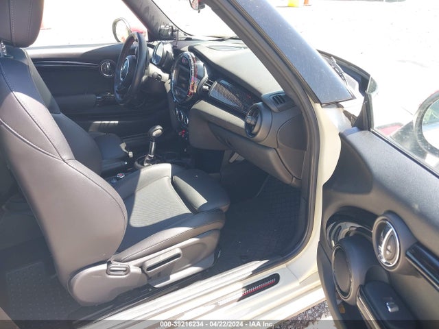 2019 MINI HARDTOP WMWXM9C56K2H38990 Photo 4