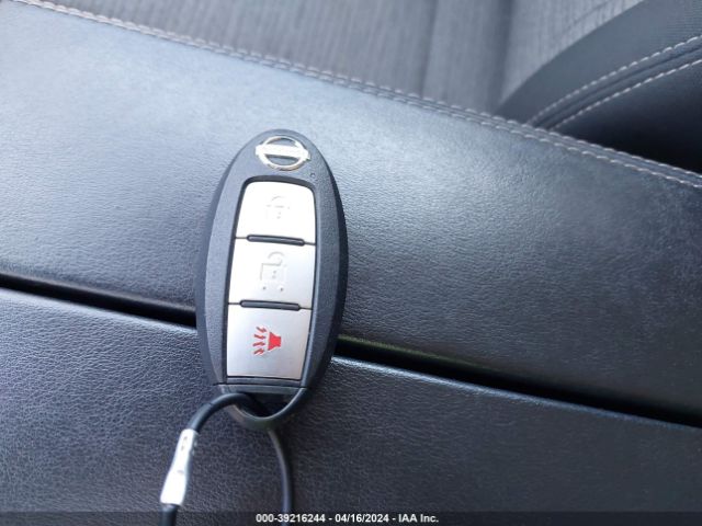 5N1AT3AA4MC787748 Nissan Rogue S Fwd