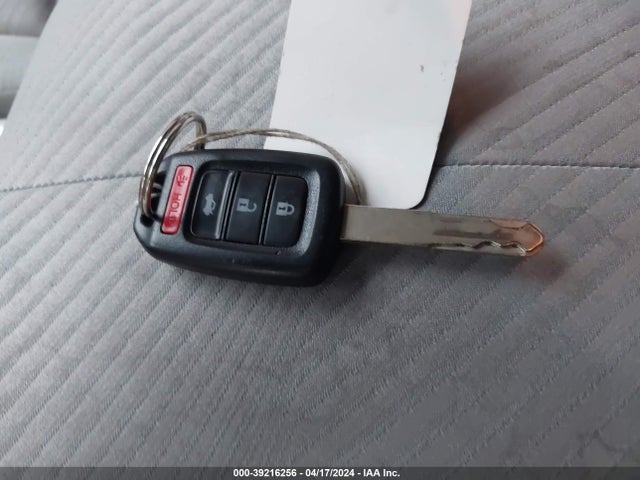 39216256 :رقم المزاد ، 1HGCR2F3XGA124069 vin ، 2016 Honda Accord Lx مزاد بيع