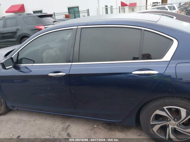 39216256 :رقم المزاد ، 1HGCR2F3XGA124069 vin ، 2016 Honda Accord Lx مزاد بيع