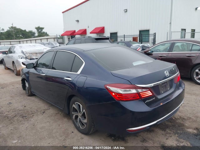 39216256 :رقم المزاد ، 1HGCR2F3XGA124069 vin ، 2016 Honda Accord Lx مزاد بيع