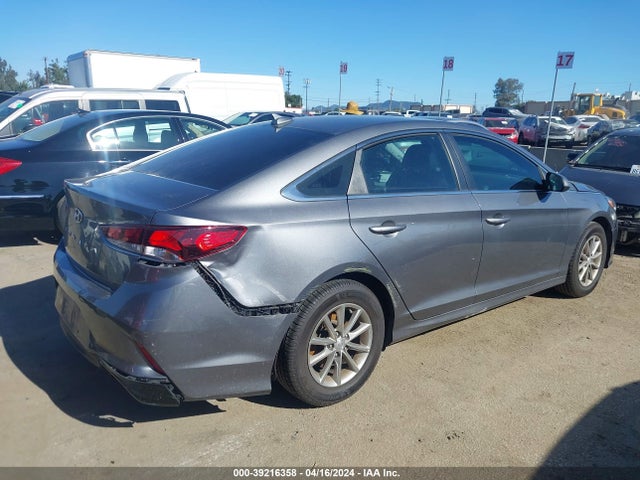 Hyundai SONATA SE 2018 5NPE24AF0JH699208 Image 4