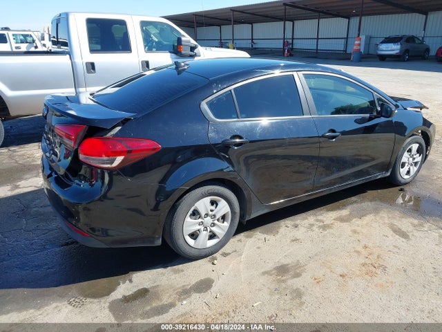 KIA FORTE LX 2017 3KPFK4A7XHE111715 Image 4