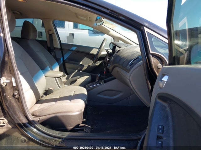 KIA FORTE LX 2017 3KPFK4A7XHE111715 Image 5