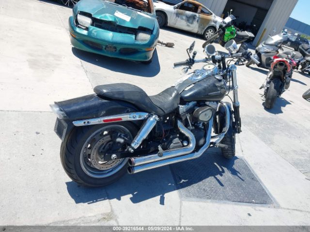 2011 HARLEY-DAVIDSON FXDF 1HD1GY43XBC307422 Photo 3