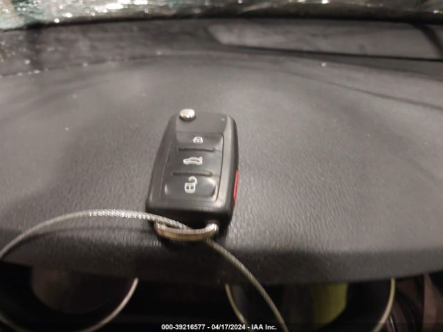 3VWD17AJ2JM211002 Volkswagen Jetta 1.8t Se Sport
