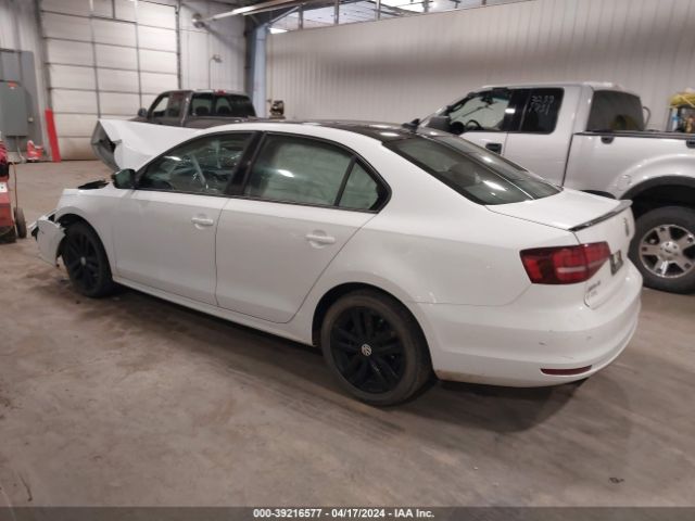 3VWD17AJ2JM211002 Volkswagen Jetta 1.8t Se Sport