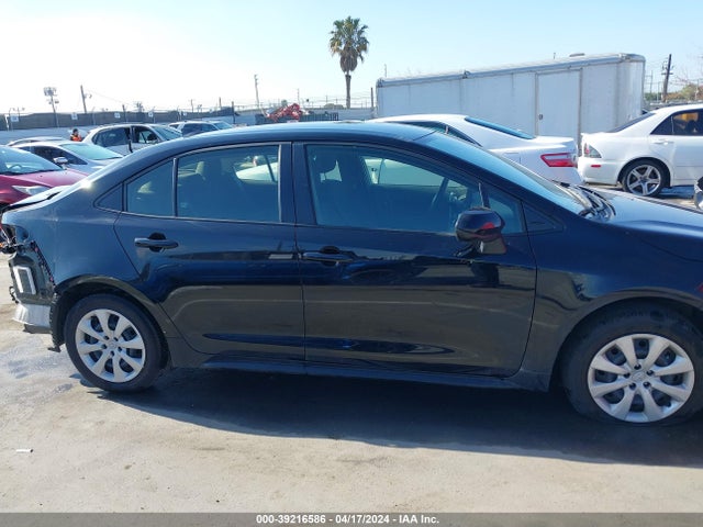Toyota Corolla Hybrid Le 2024 JTDBCMFE7R3033308 Image 14