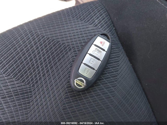 Nissan ROGUE SV 2015 5N1AT2MT6FC788197 Image 11