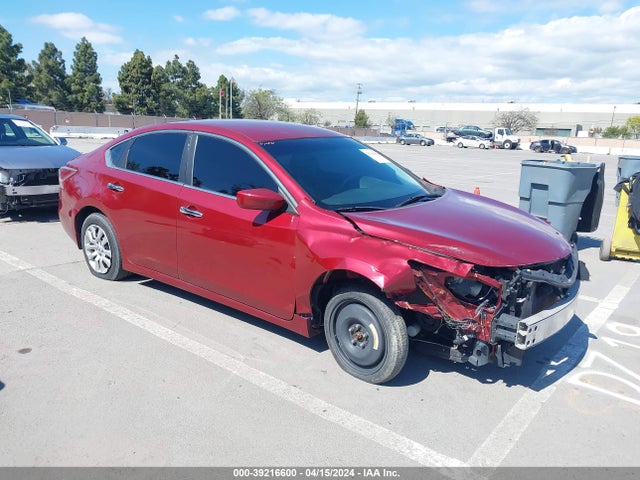 Nissan Altima 2.5 S 2015 1N4AL3AP3FC412564 главное изображение