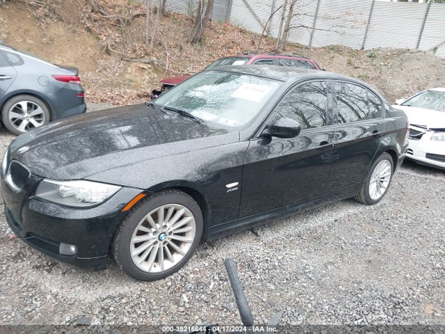 39216644 :رقم المزاد ، WBAPK5G50BNN81090 vin ، 2011 Bmw 328i Xdrive مزاد بيع