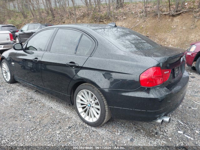 39216644 :رقم المزاد ، WBAPK5G50BNN81090 vin ، 2011 Bmw 328i Xdrive مزاد بيع