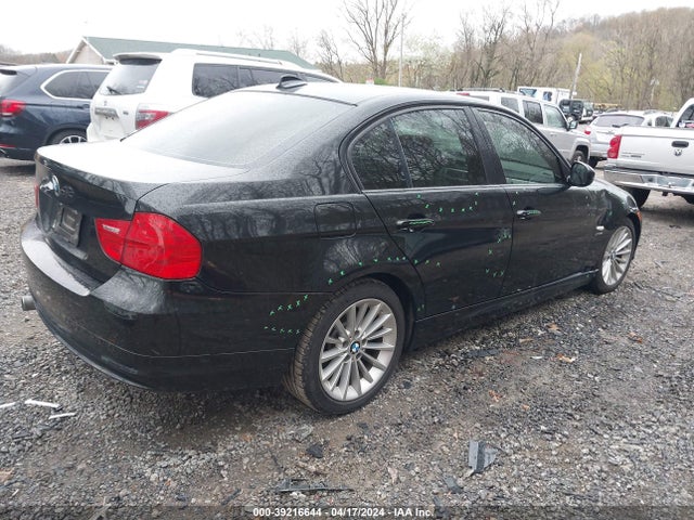 39216644 :رقم المزاد ، WBAPK5G50BNN81090 vin ، 2011 Bmw 328i Xdrive مزاد بيع