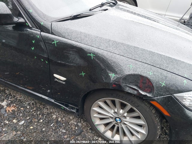 39216644 :رقم المزاد ، WBAPK5G50BNN81090 vin ، 2011 Bmw 328i Xdrive مزاد بيع