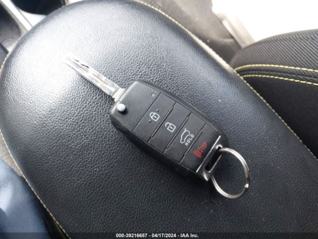 KNDJP3A53G7869527 KIA SOUL +