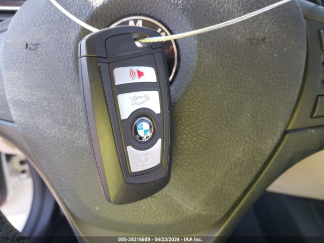 WBA8E1G52HNU13819 BMW 320i