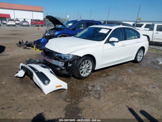 WBA8E1G52HNU13819 BMW 320i