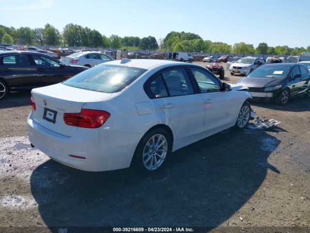 WBA8E1G52HNU13819 BMW 320i