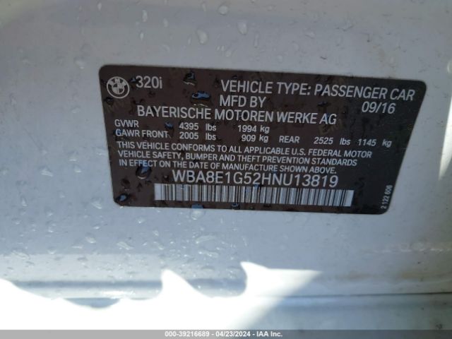 WBA8E1G52HNU13819 BMW 320i