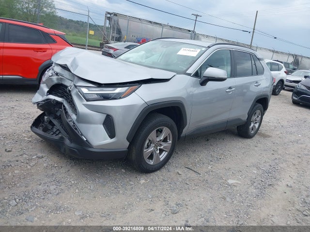 Toyota Rav4 Xle 2023 2T3W1RFV1PW242641 Image 2