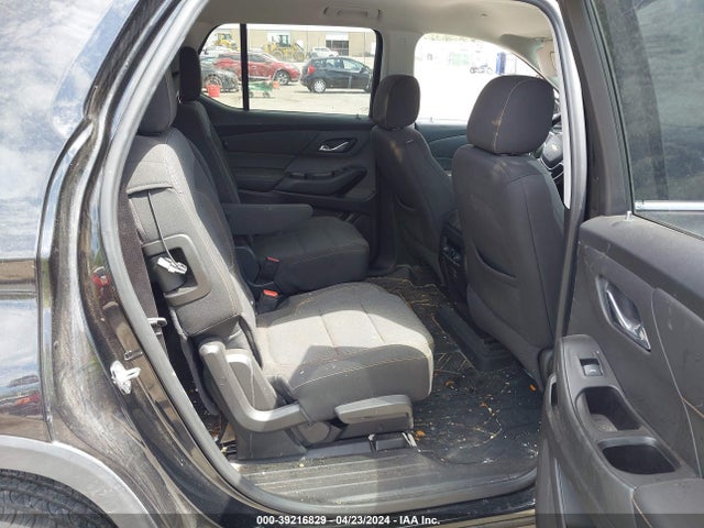 Chevrolet Traverse 1lt 2018 1GNERGKW2JJ240627 Image 8