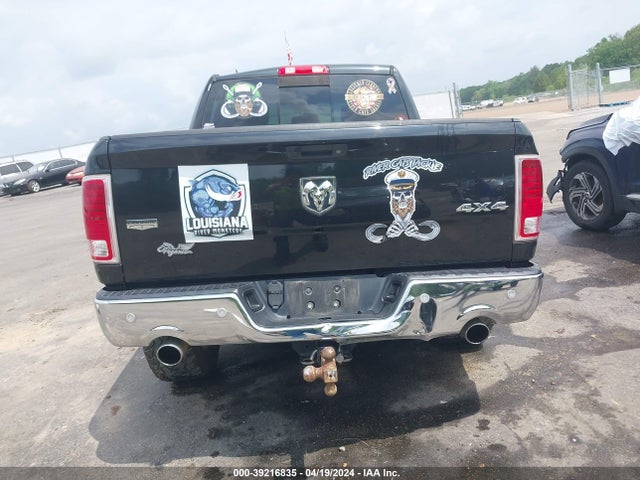 1C6RR7NT3HS832495 RAM 1500 Laramie  4x4 5'7 Box