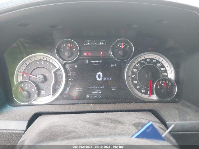 1C6RR7NT3HS832495 RAM 1500 Laramie  4x4 5'7 Box