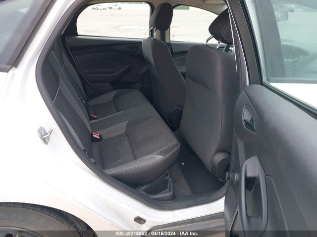 Ford FOCUS S 2014 1FADP3E26EL390011 Image 8