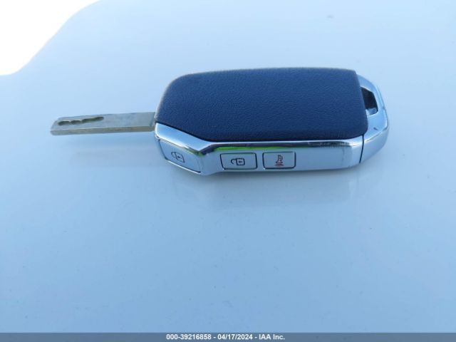 KNDPUCAG4P7015649 KIA Sportage Hybrid Lx