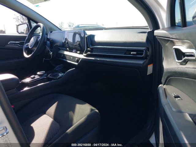 KNDPUCAG4P7015649 KIA Sportage Hybrid Lx