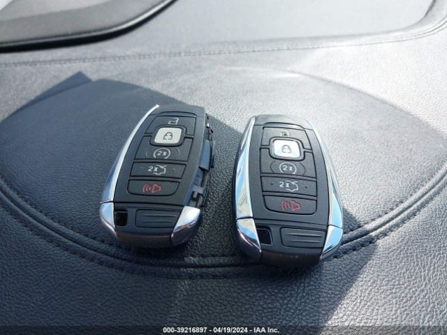 5LMCJ3D93HUL08975 Lincoln Mkc Reserve