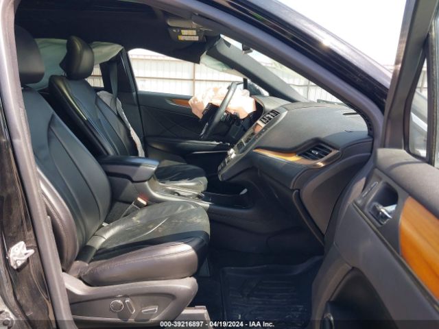 5LMCJ3D93HUL08975 Lincoln Mkc Reserve