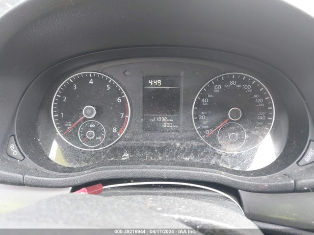 1VWAT7A37FC008162 Volkswagen Passat 1.8t S