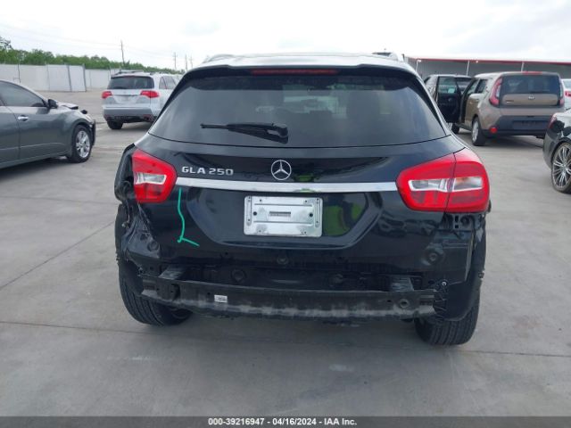 WDCTG4EB2JJ422514 Mercedes-Benz GLA 250
