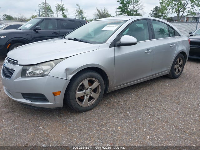 Chevrolet Cruze 1lt Auto 2014 1G1PC5SB8E7208295 Image 2