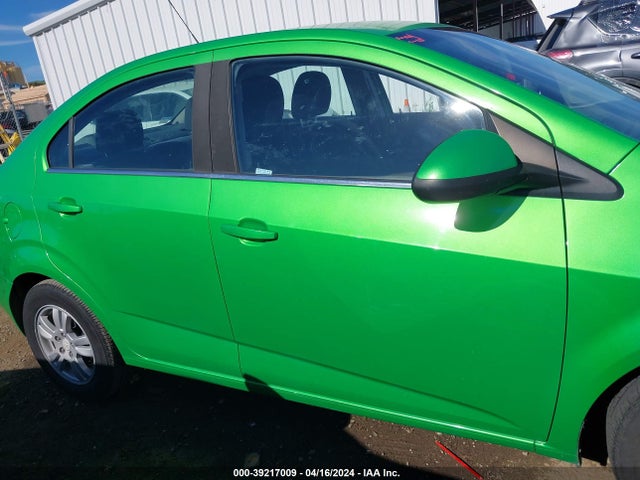 Chevrolet Sonic Lt Auto 2016 1G1JC5SG3G4109504 Image 13