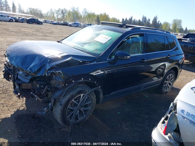 3VV2B7AX7LM055054 Volkswagen Tiguan 2.0t Se/2.0t Se R-line Black/2.0t Sel