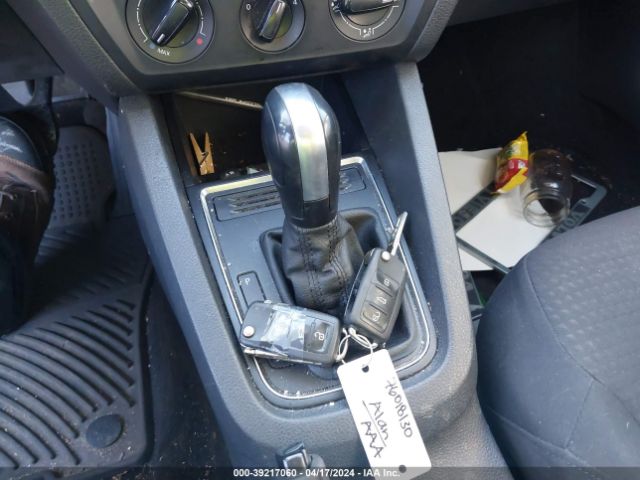3VW267AJ4GM381394 Volkswagen Jetta 1.4t S
