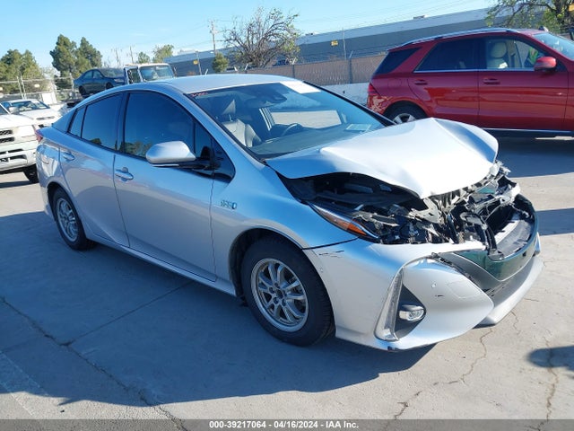 Toyota Prius Prime Advanced 2017 JTDKARFP2H3037186 Image 1