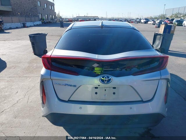 Toyota Prius Prime Advanced 2017 JTDKARFP2H3037186 Image 16