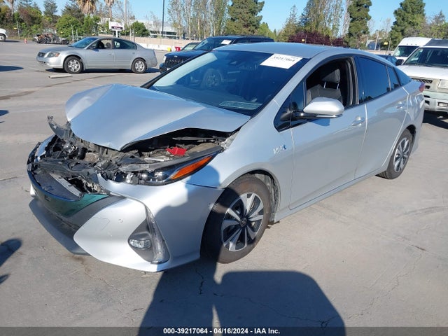 Toyota Prius Prime Advanced 2017 JTDKARFP2H3037186 Image 2