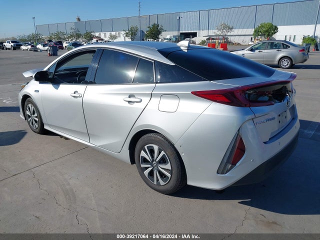 Toyota Prius Prime Advanced 2017 JTDKARFP2H3037186 Image 3