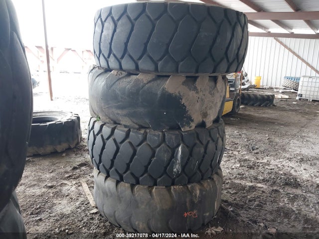 Aukcja sprzedaży 2019 20.5r25 Tires, vin: 99999999999999999, numer aukcji: 39217078